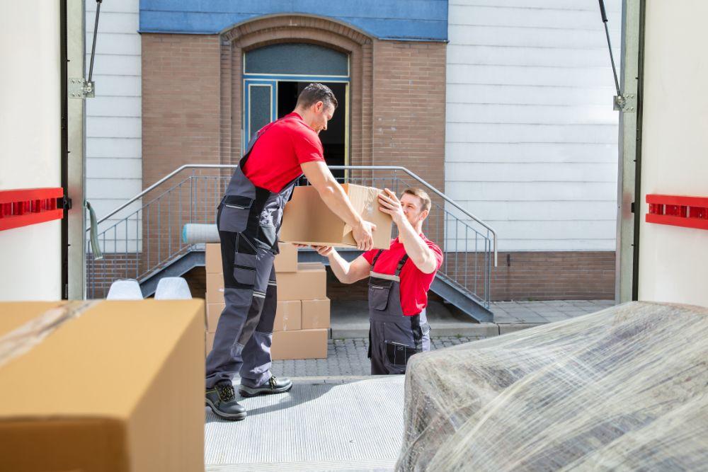 Things to Consider Before Hiring Movers